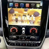 Vertical Screen Navigation System Suitable for Toyota Land Cruiser 2016